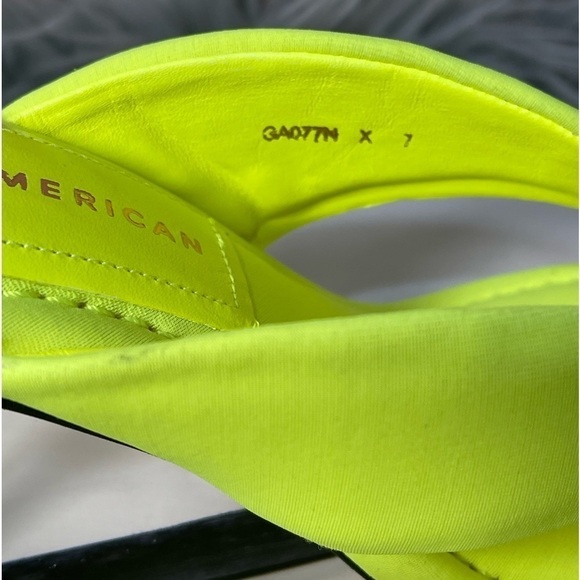 Good American Clear Wedge Thong Sandals in Chartreuse size 7 - Picture 11 of 16